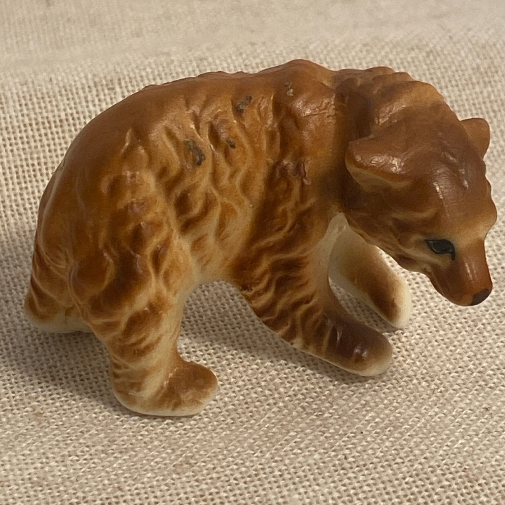 60s Vintage Mama Bear Figurine Crown Fine Bone China Miniature mini Japan 1960s